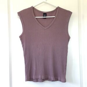 Vintage 2000’s Gap Purple Ribbed Sleeveless Knit Top